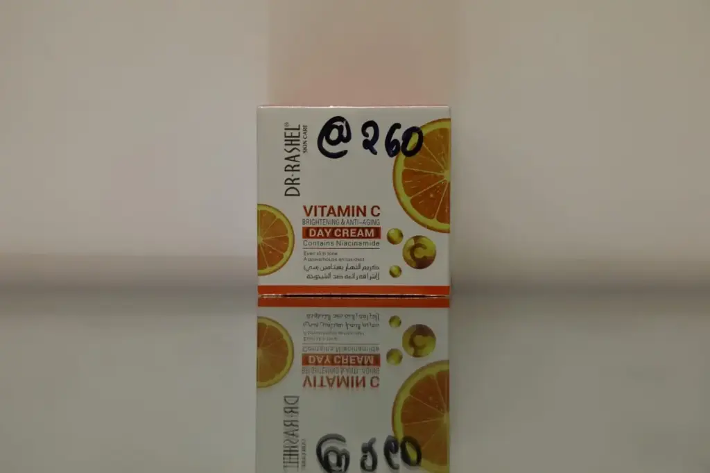 DR Rashel vtamin c Day cream