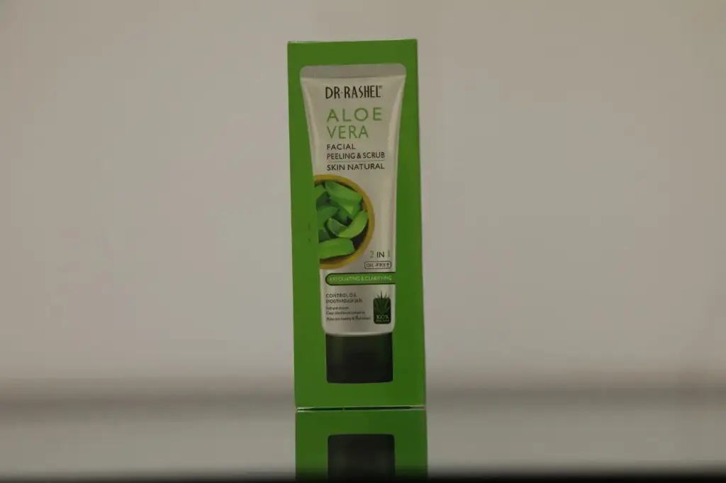DR.Rashel Aloe Vera Exfoliating & Clarifying