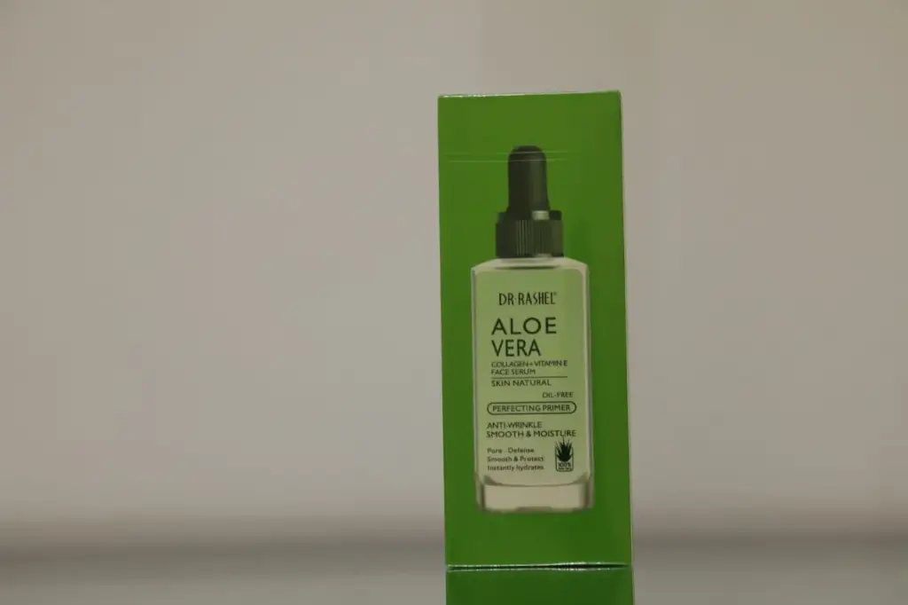 DR.Rashel Aloe Vera with collagen &vitamin E