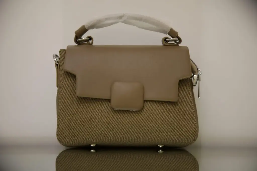 Brown ladies handbags