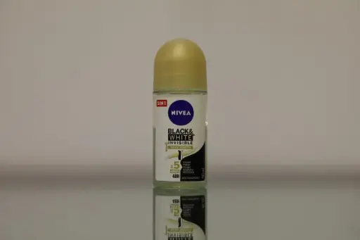 Nivea Black and White invisible