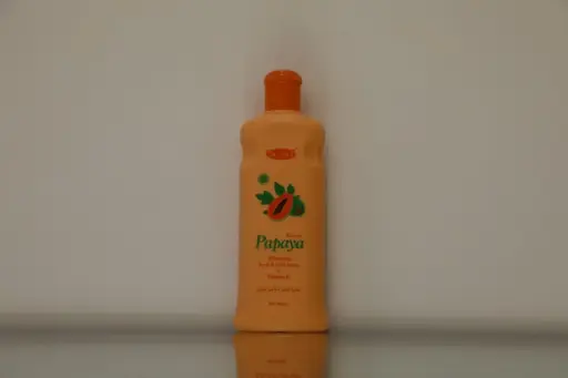 Summer extract Papaya Whitening hand & body
