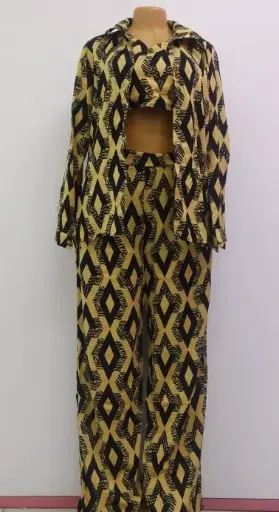 Three piece longsleeved