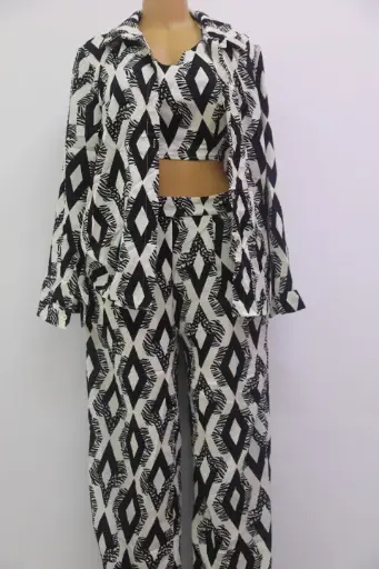 Three piece longsleeved official