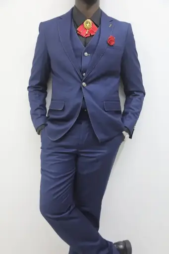 Daro suit