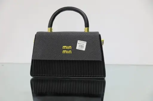Fancy sling bag